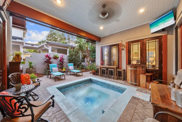 $3,299,000 | 40 Rue Caribe, Miramar Beach, FL 32550