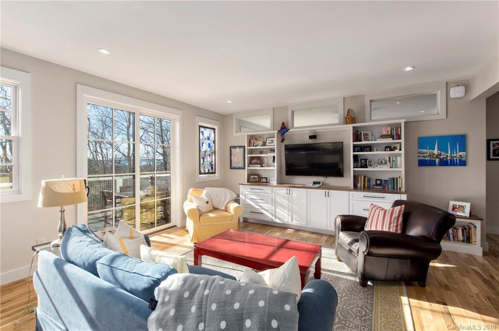 98 Cole Ridge Road Asheville, NC 28804 - Photo 14 of 33 Gallery Image 14