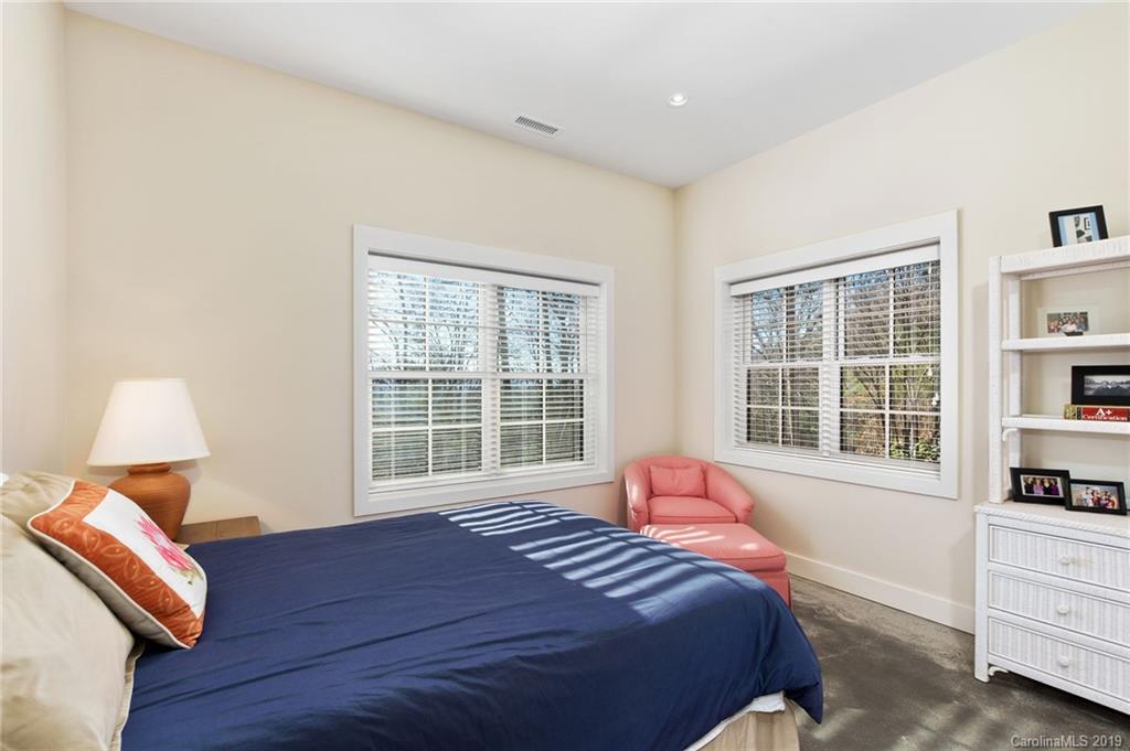 98 Cole Ridge Road Asheville, NC 28804 - Photo 26 of 33 Gallery Image 26