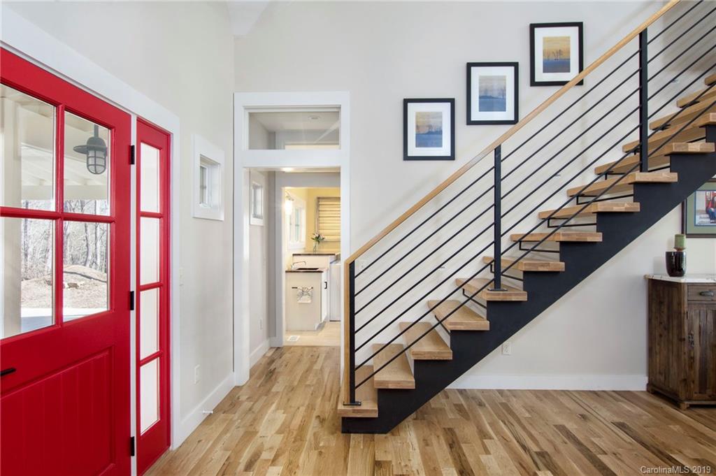 98 Cole Ridge Road Asheville, NC 28804 - Photo 6 of 33 Gallery Image 6