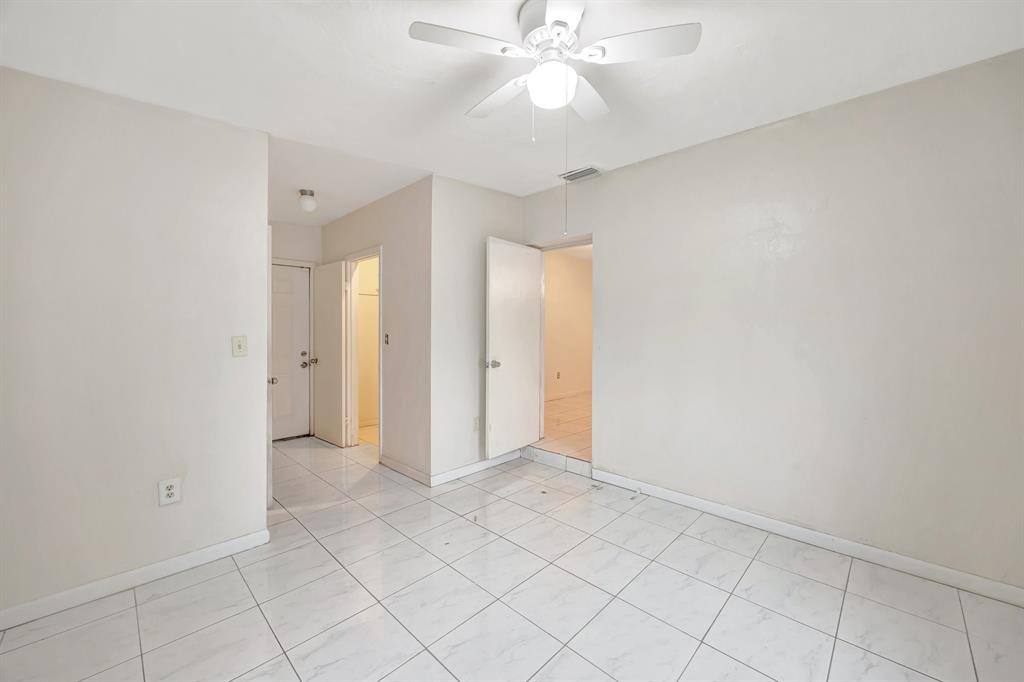 Palmetto Estates Miami, FL 33157 - Photo 13 of 48