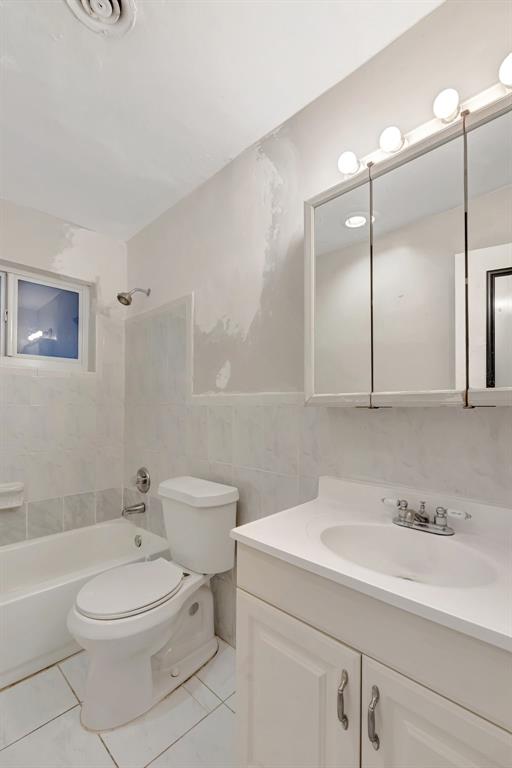 Palmetto Estates Miami, FL 33157 - Photo 29 of 48 a bathroom with a sink a toilet and shower