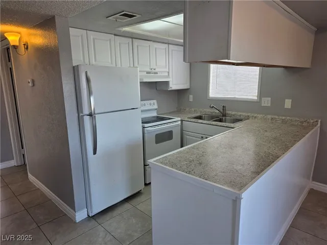$1,200 | 1912 Lirio Way, Unit D, Las Vegas, NV 89108