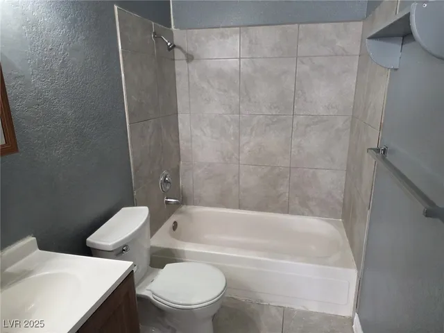 $1,200 | 1912 Lirio Way, Unit D, Las Vegas, NV 89108