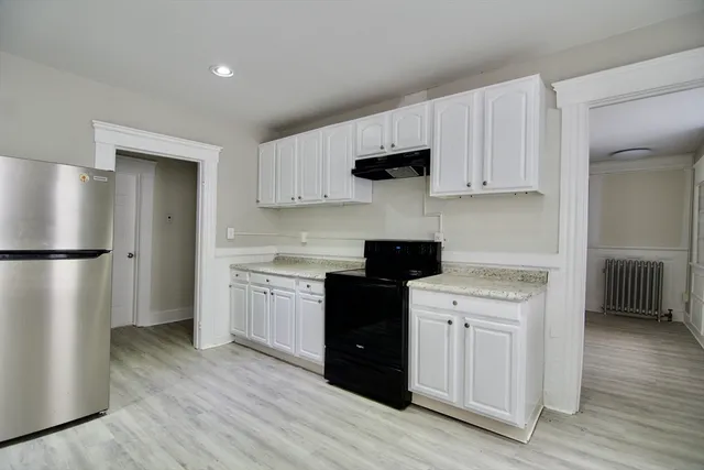 $1,900 | 60 Howes Street, Unit 2, Springfield, MA 01118