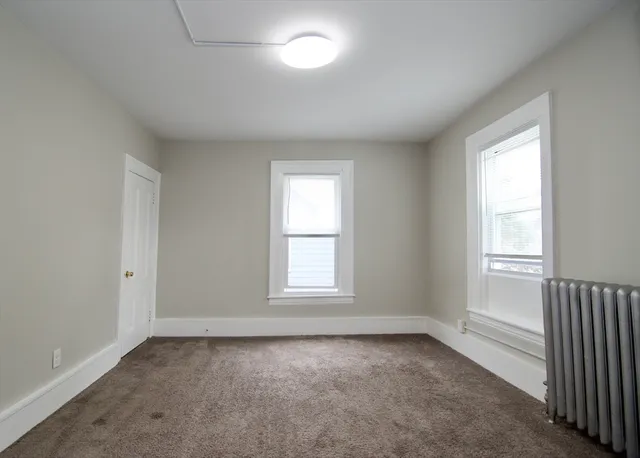 $1,900 | 60 Howes Street, Unit 2, Springfield, MA 01118