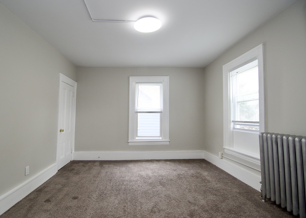 58 Howes Street, Unit 2 Springfield, MA 01118 - Photo 5 of 20