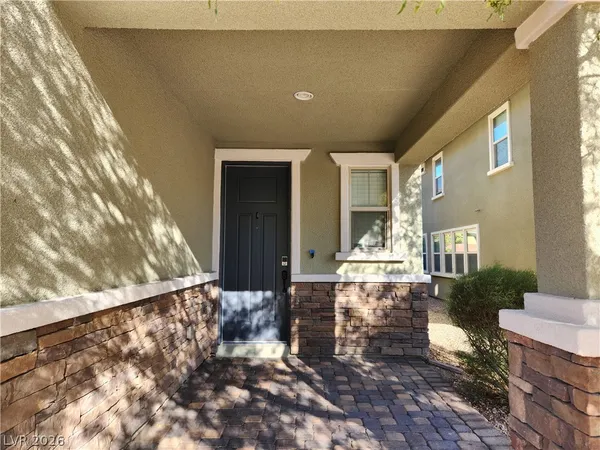 $2,675 | 5476 Sentinel Point Court, Las Vegas, NV 89135