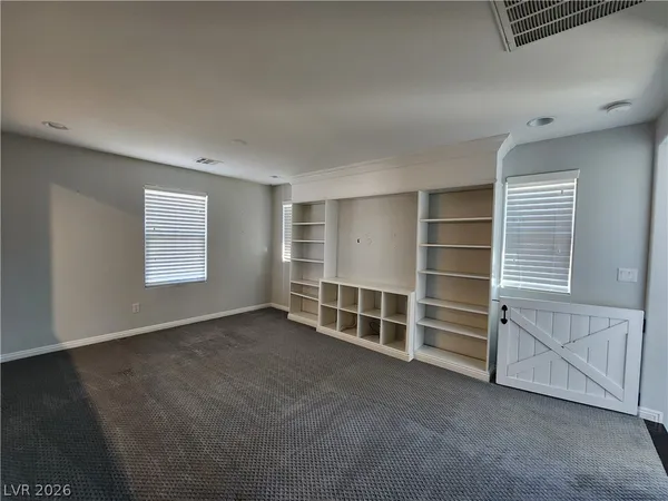 $2,675 | 5476 Sentinel Point Court, Las Vegas, NV 89135