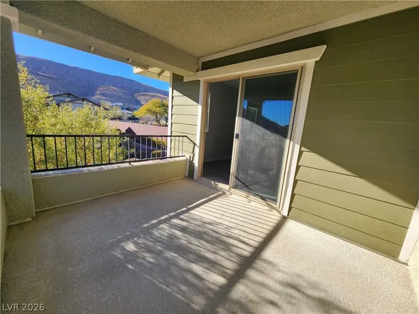 $2,675 | 5476 Sentinel Point Court, Las Vegas, NV 89135