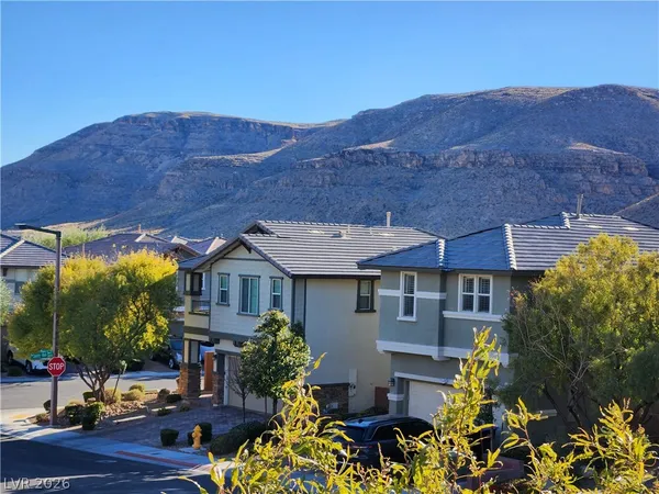 $2,675 | 5476 Sentinel Point Court, Las Vegas, NV 89135