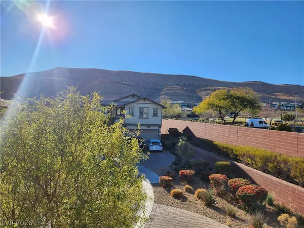 $2,675 | 5476 Sentinel Point Court, Las Vegas, NV 89135