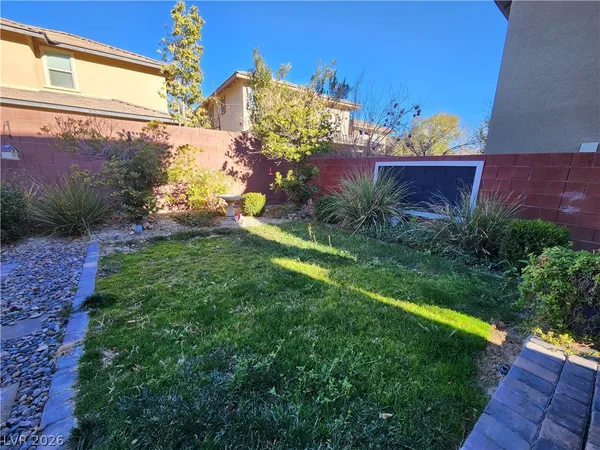 $2,675 | 5476 Sentinel Point Court, Las Vegas, NV 89135