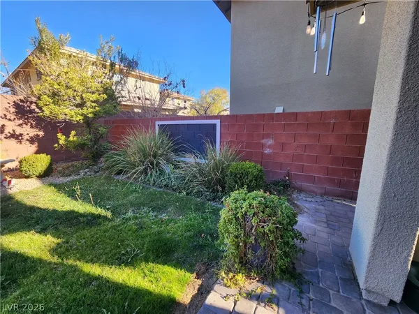 $2,675 | 5476 Sentinel Point Court, Las Vegas, NV 89135