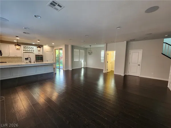 $2,675 | 5476 Sentinel Point Court, Las Vegas, NV 89135