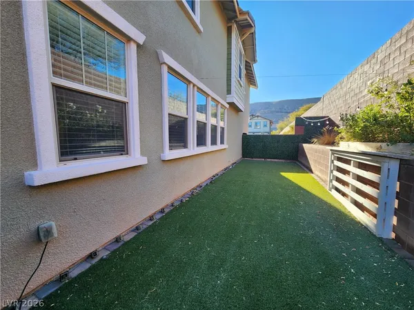 $2,675 | 5476 Sentinel Point Court, Las Vegas, NV 89135