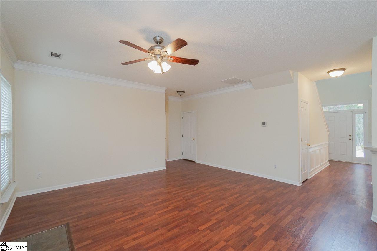 336 Highgate Circle Greer, SC 29650 - Photo 6 of 31 Gallery Image 6