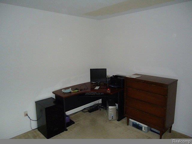 47211 Gloede Road Macomb, MI 48044 - Photo 13 of 13 photo.jpg