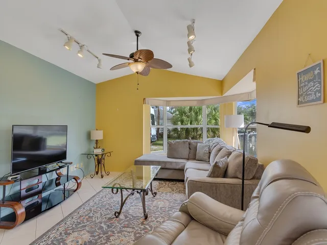 $499,900 | 632 Benedictine Terrace, Sebastian, FL 32958