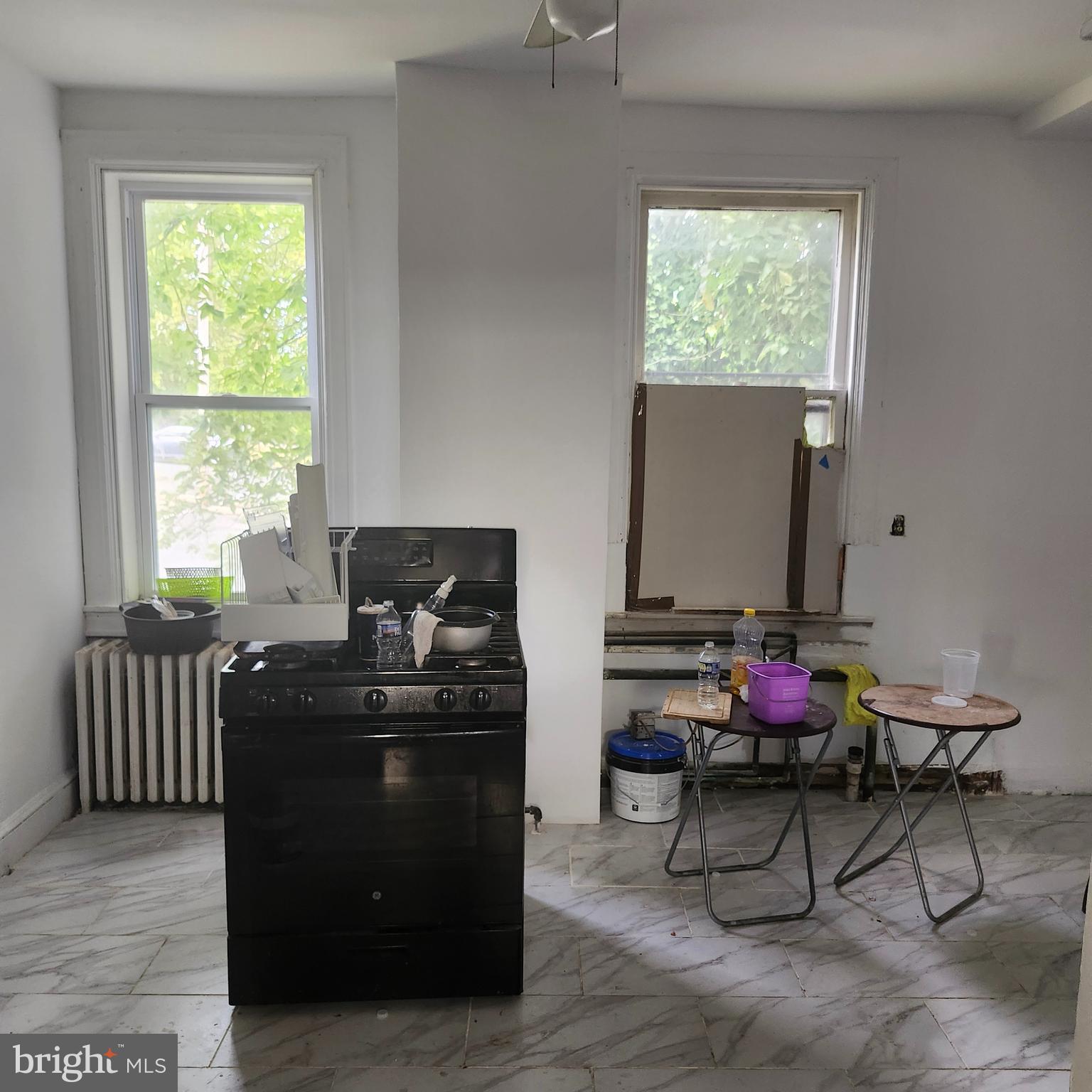 905 Cooks Lane Baltimore, MD 21229 - Photo 7 of 20