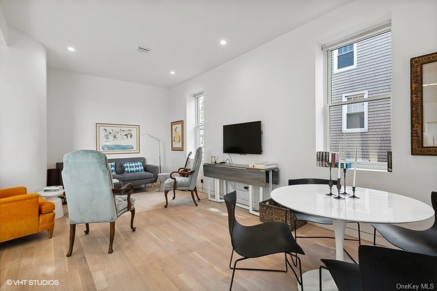 12 Main Street, Irvington, NY 10533 Compass