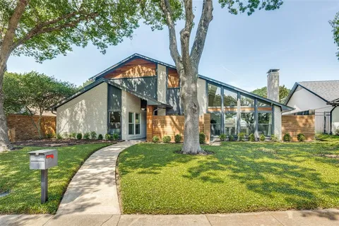 $675,000 | 9517 Fallbrook Drive, Dallas, TX 75243