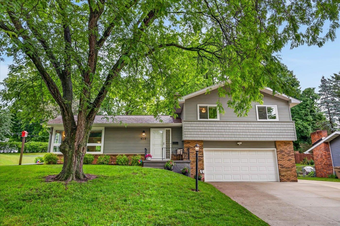 5318 Kingsbridge Road Madison, WI 53714 - Photo 39 of 47