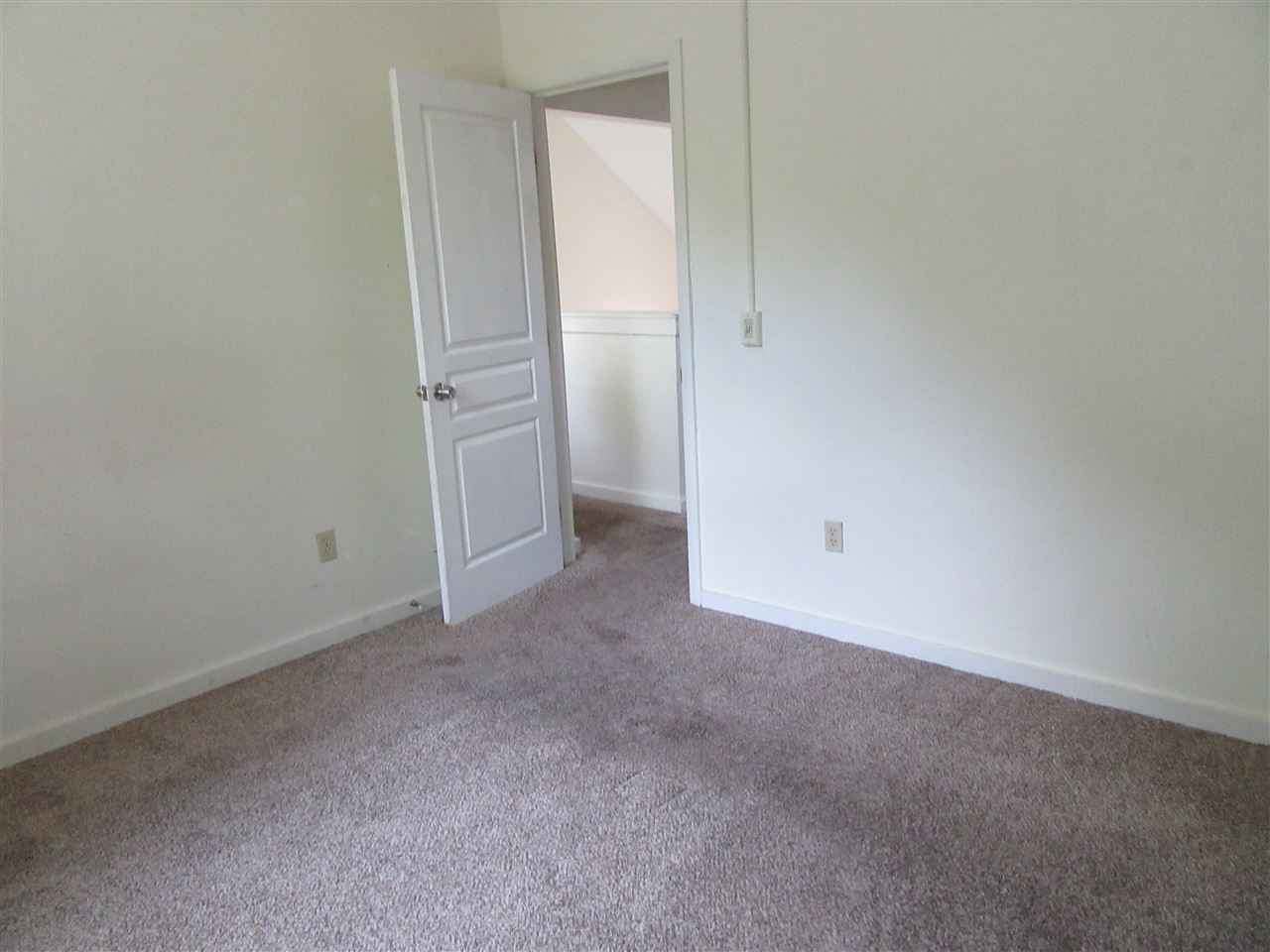 11 Franklin Heights Rochester, NH 03867 - Photo 10 of 14 Gallery Image 10