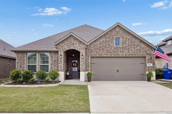 $305,000 | 307 Lilac View Lane, Royse City, TX 75189