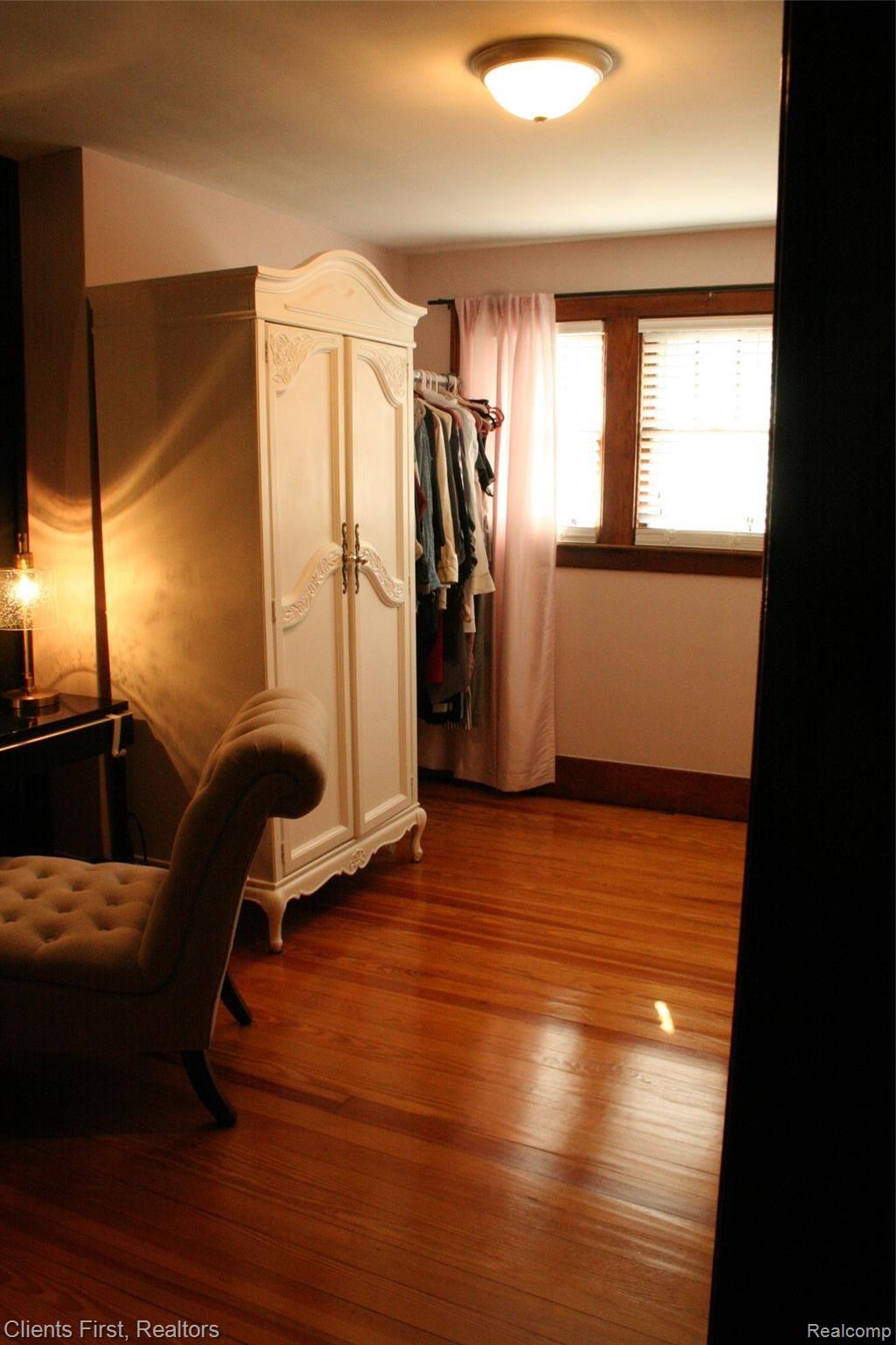 35205 Chestnut Street Wayne, MI 48184 - Photo 31 of 55 IMG_7491.JPG
