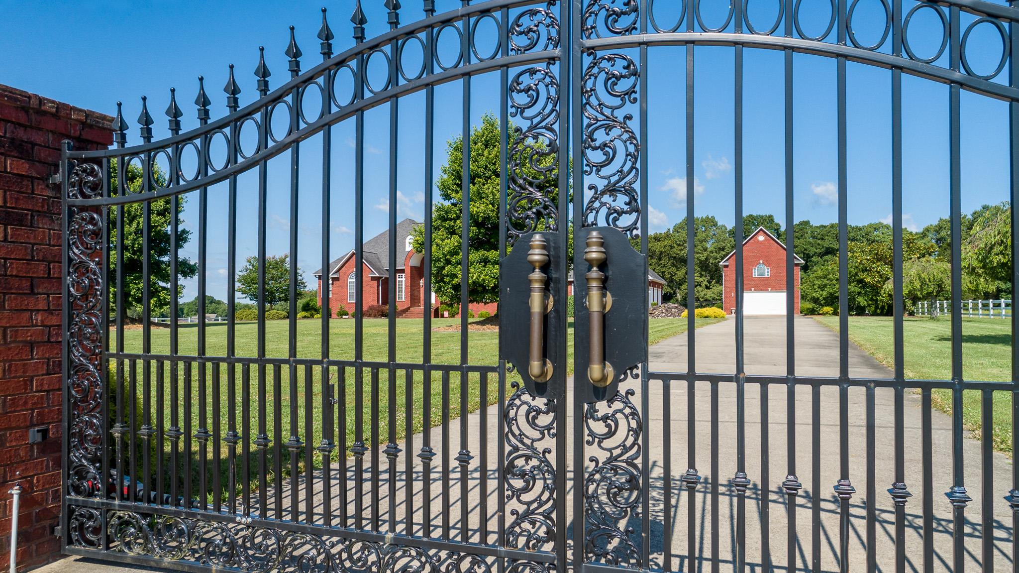 151 Maple Bend Road Winchester, TN 37398 - Photo 2 of 30 Beautiful gated home with an amazing entrance to welcome you home.