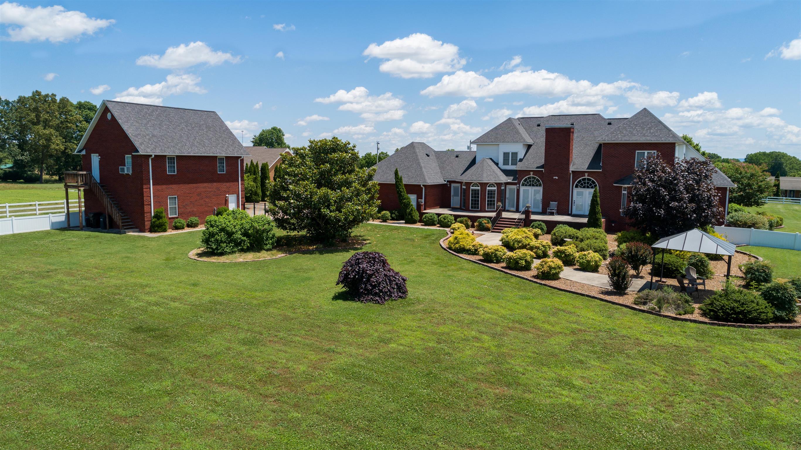 151 Maple Bend Road Winchester, TN 37398 - Photo 24 of 30 Professionally Landscaped Property