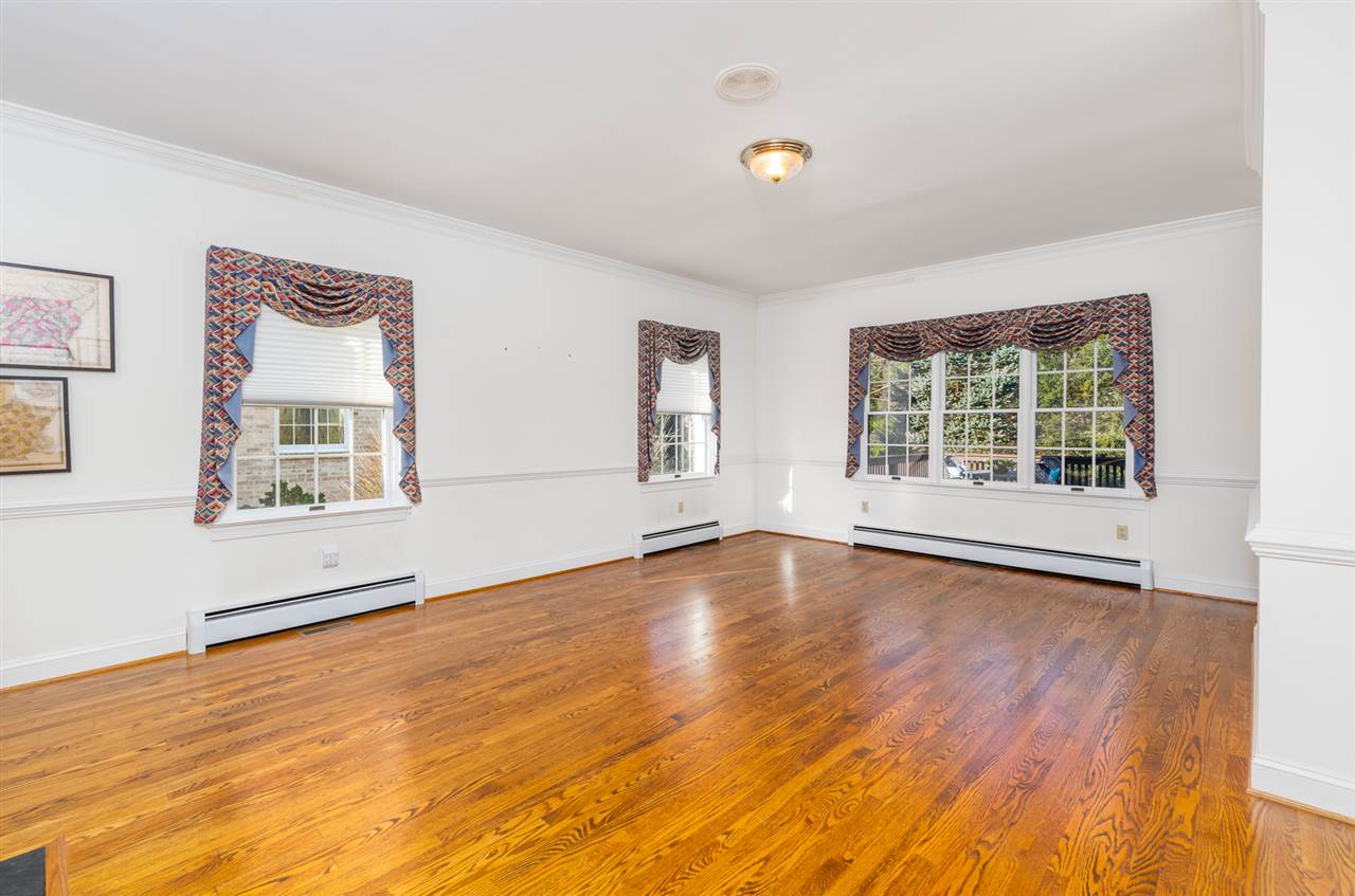 453 Raleigh Court Waynesboro, VA 22980 - Photo 10 of 50 Gallery Image 10