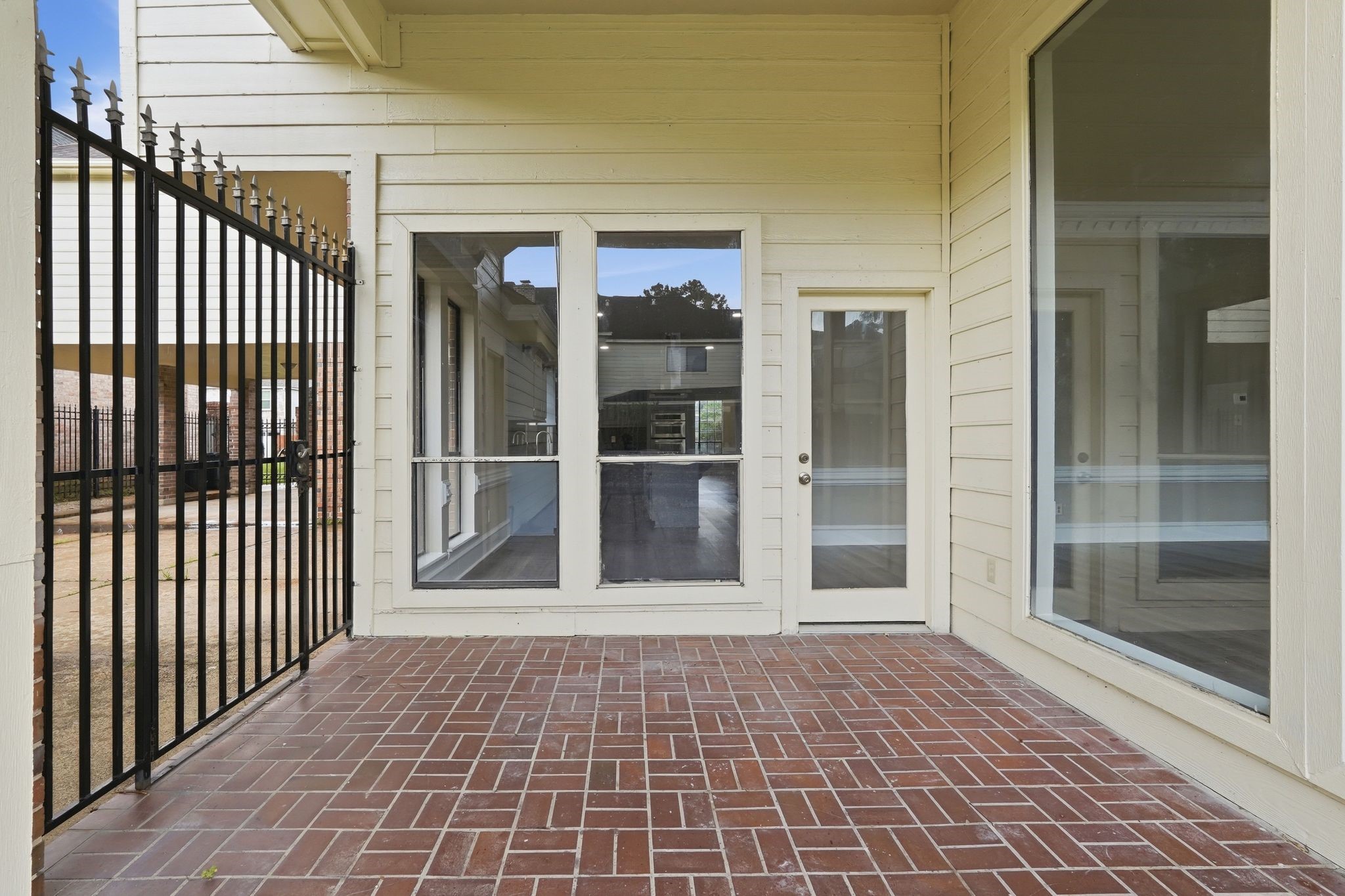 7611 Naremore Drive Spring, TX 77379 - Photo 40 of 48 Lovely patio with entry to the kitchen/breakfast room!