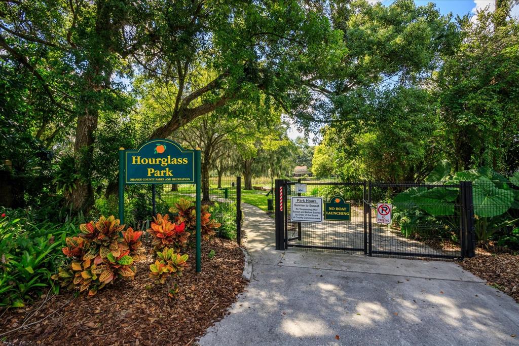 2786 Curry Ford Road, Unit 6B Orlando, FL 32806 - Photo 25 of 27 a street view with couple of trees
