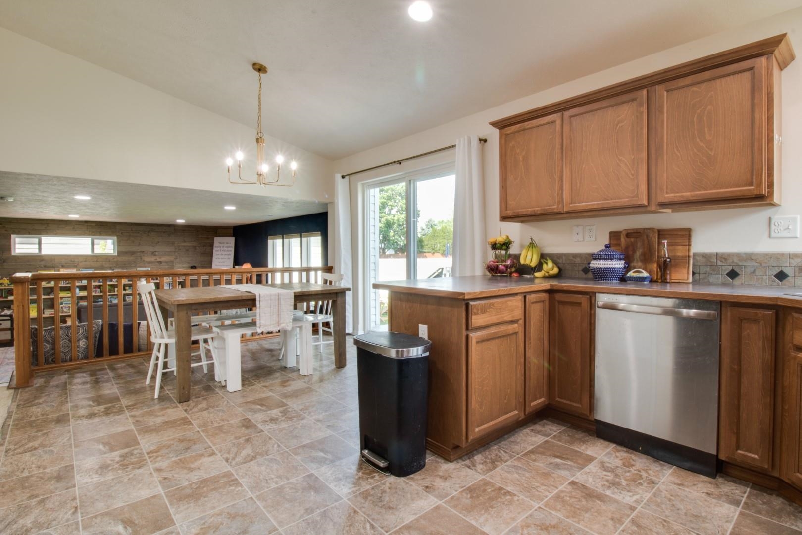 4015 South Bates Road Spokane Valley, WA 99206 - Photo 12 of 37 Gallery Image 12
