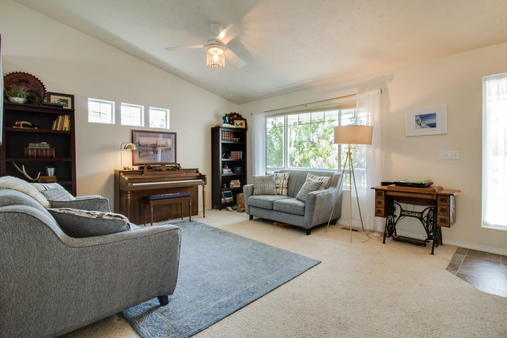4015 South Bates Road Spokane Valley, WA 99206 - Photo 6 of 37 Gallery Image 6