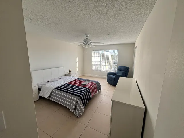 $1,650 | 5530 Northwest 61st Street, Unit 329, Coconut Creek, FL 33073