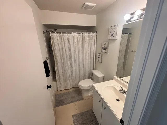 $1,650 | 5530 Northwest 61st Street, Unit 329, Coconut Creek, FL 33073