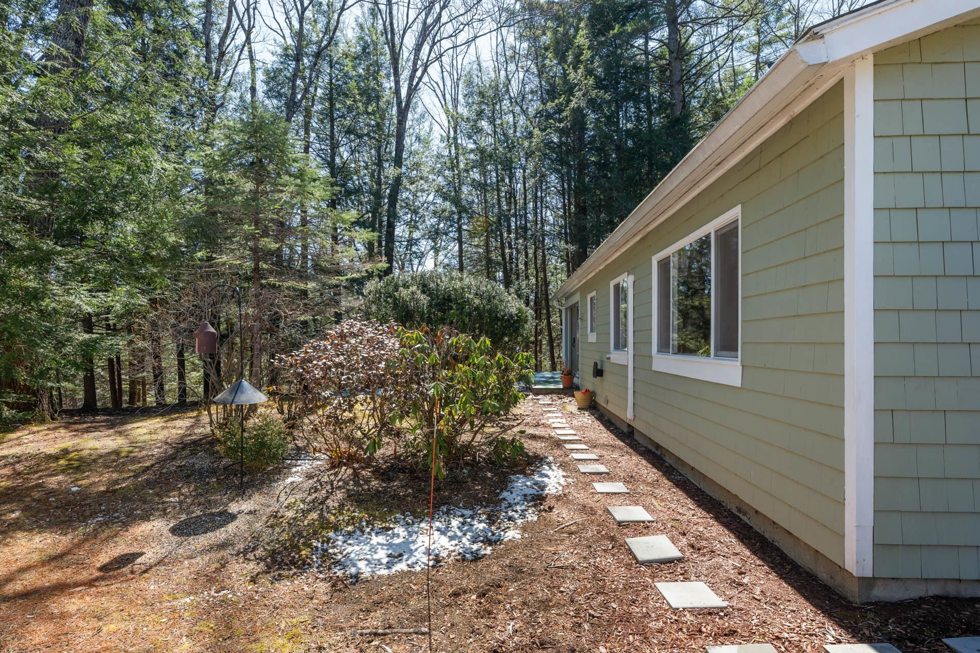 16 Piscataqua Road Concord, NH 03301 - Photo 36 of 43