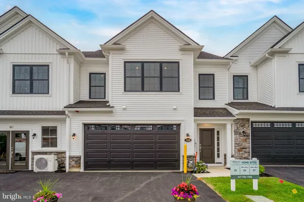 $779,900 | 514 Fullerton Farm, Unit 18, Warrington, PA 18976