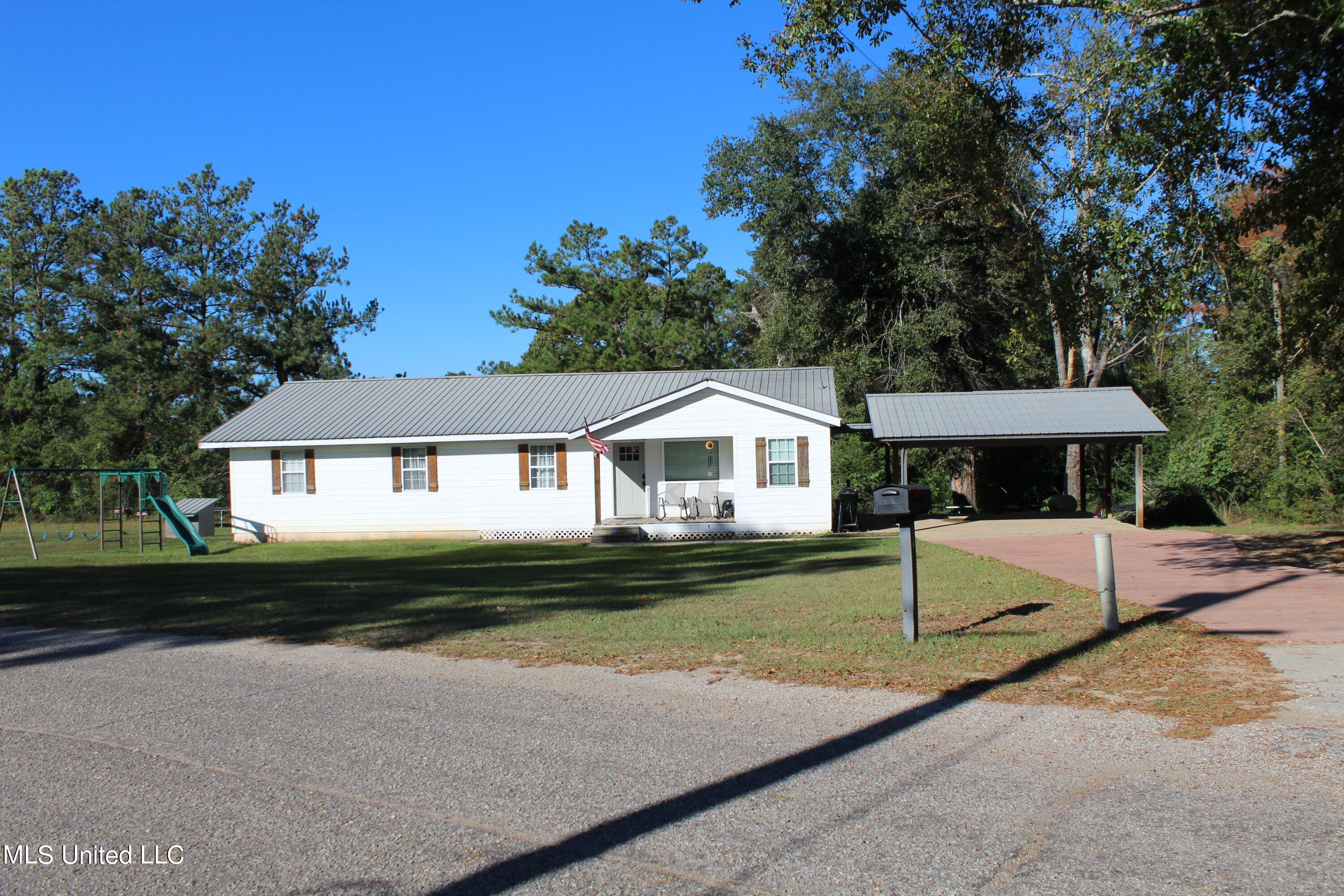 113 Cecil Havard Road Lucedale, MS 39452 - Photo 2 of 19 IMG_6747