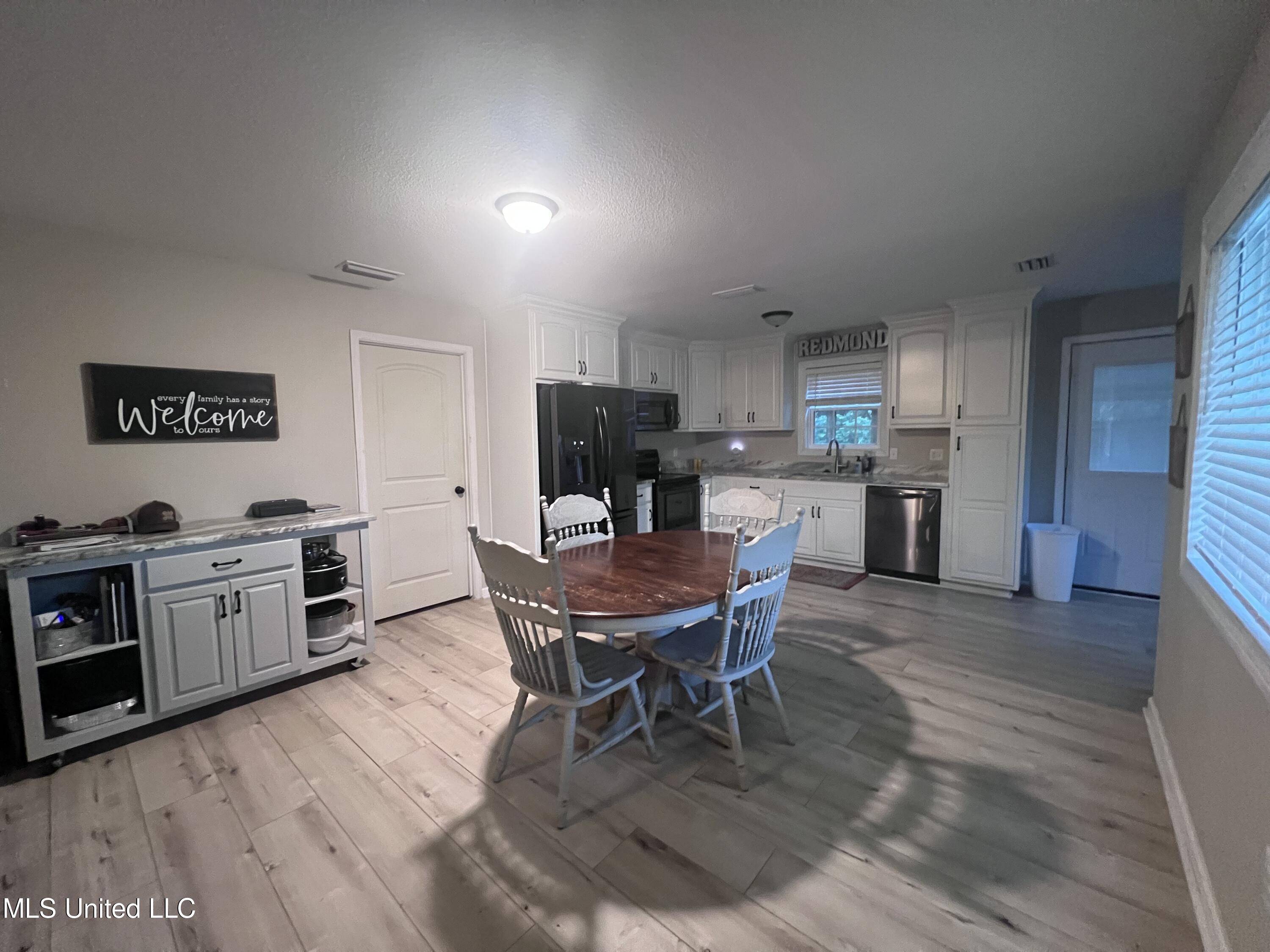 113 Cecil Havard Road Lucedale, MS 39452 - Photo 7 of 19 KITCHEN2