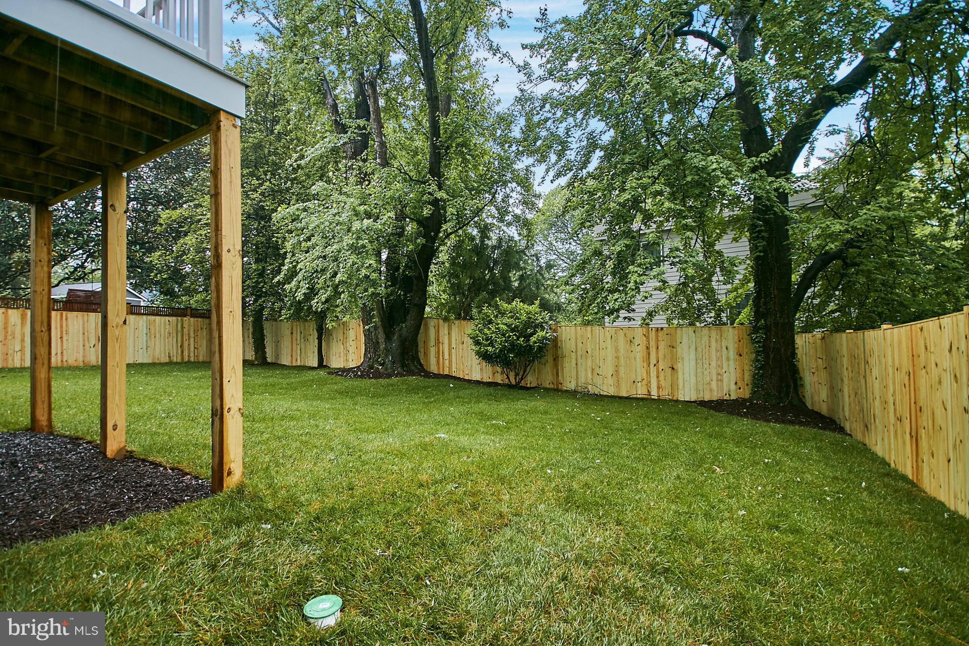 2844 North Rochester Street Arlington, VA 22213 - Photo 22 of 24 Exterior (Rear)