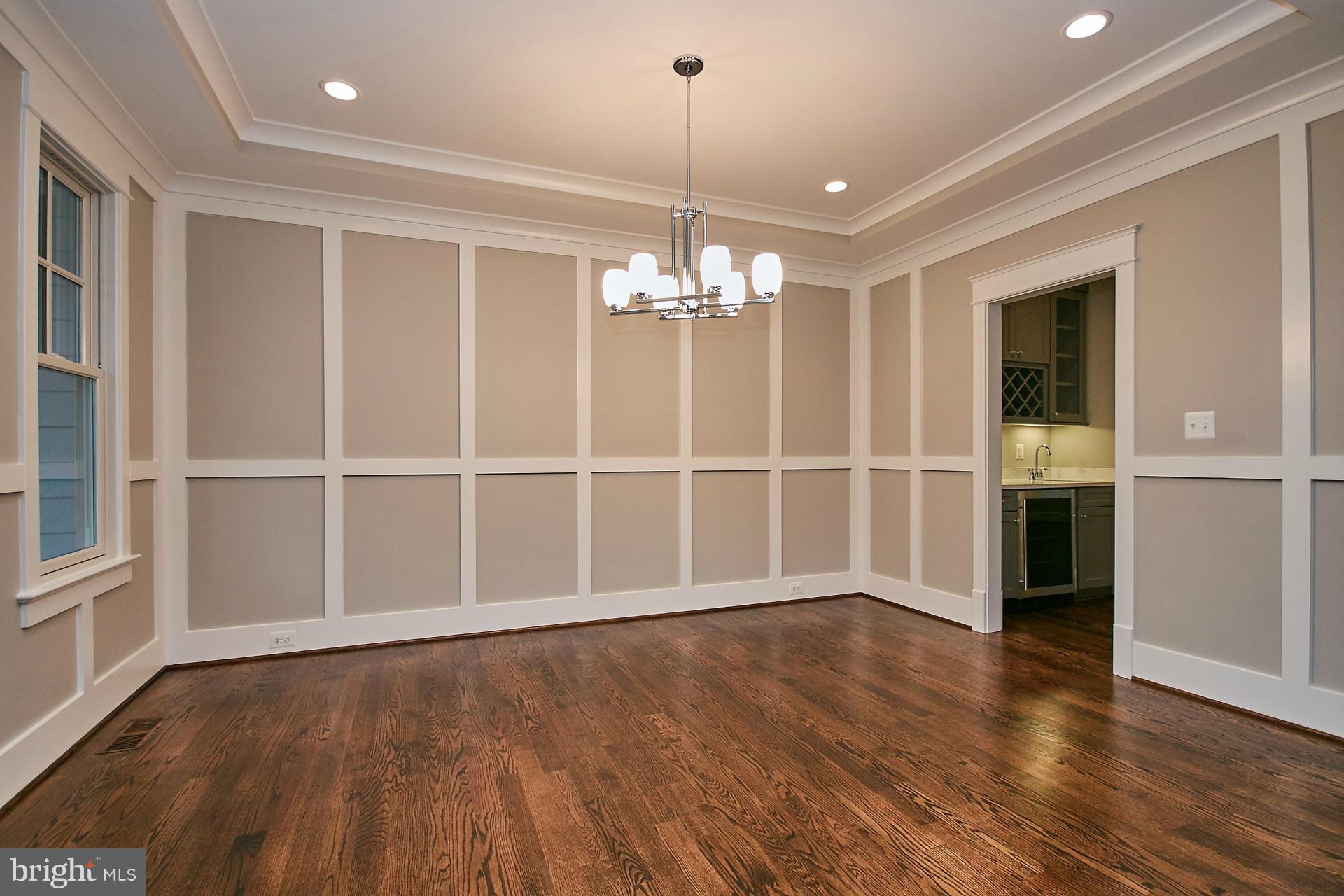 2844 North Rochester Street Arlington, VA 22213 - Photo 7 of 24 Dining Room