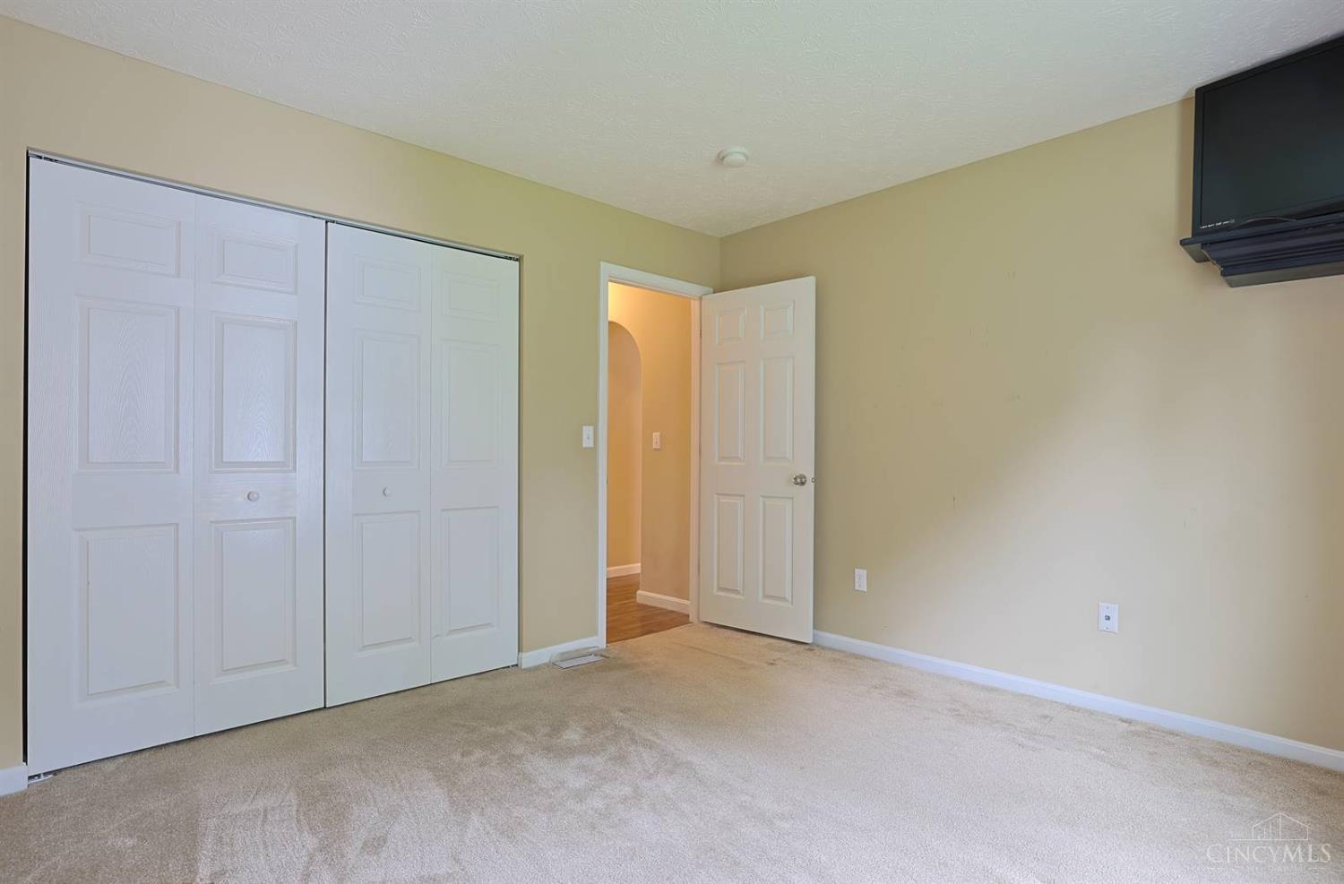 7307 Hunters Ridge Lane Cincinnati, OH 45247 - Photo 26 of 69