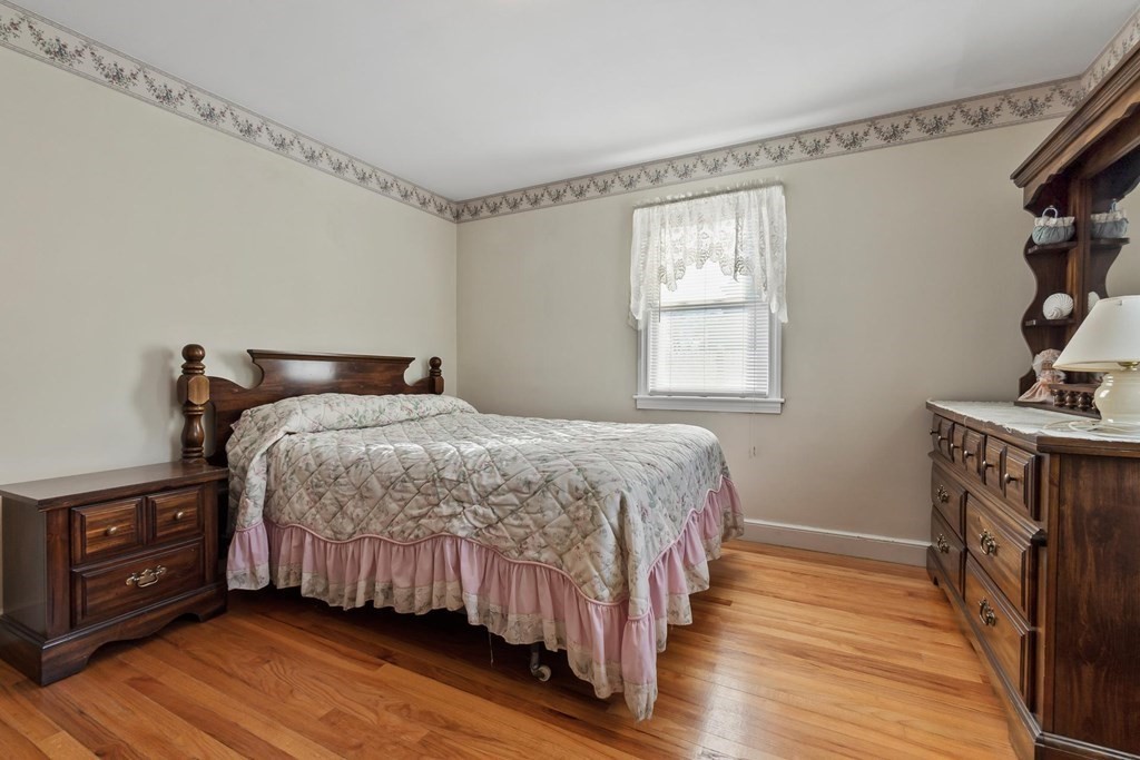 9 Riverside Court Saugus, MA 01906 - Photo 17 of 34 Gallery Image 17