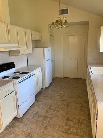 $1,300 | 5049 Meandering Lane, Unit C, Corpus Christi, TX 78413