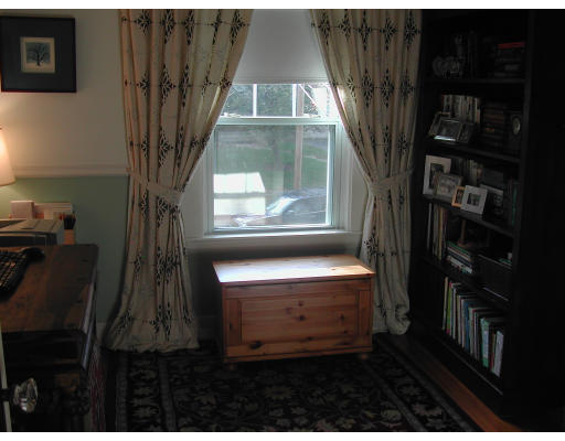 34 Burnside Road Needham, MA 02494 - Photo 12 of 18
