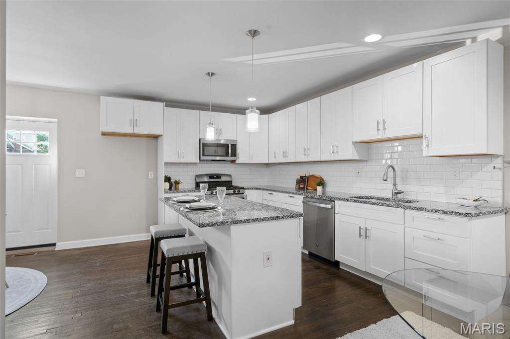 4810 Arsenal Street St. Louis, MO 63116 - Photo 13 of 36